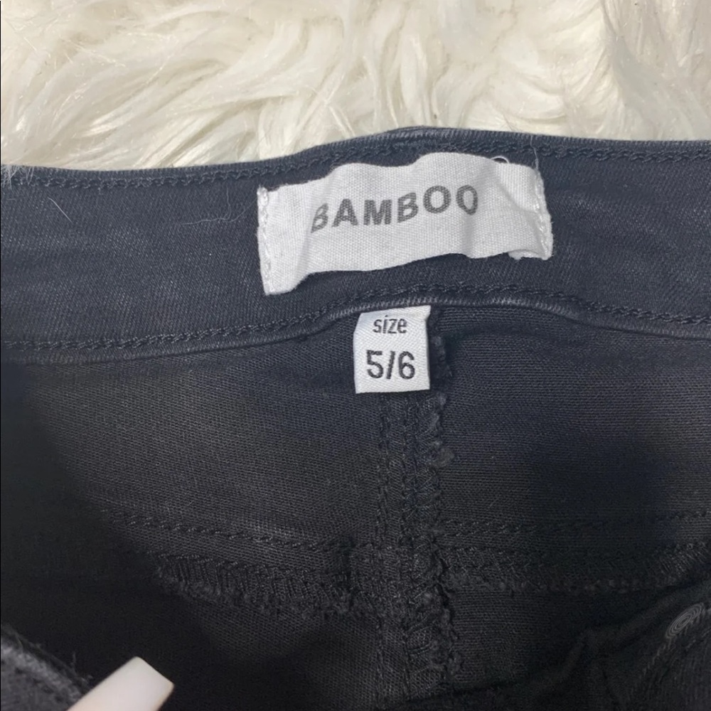 Jeans - Picture 2 of 3